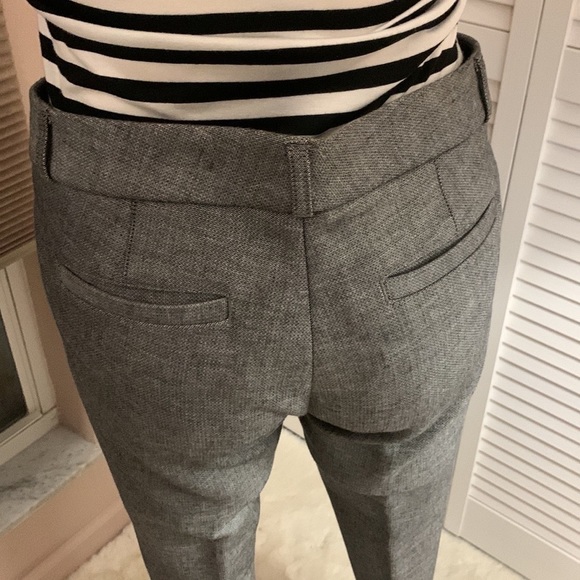 BANANA Republic Size 4 Gray Pants- Good Condition - Picture 6 of 15
